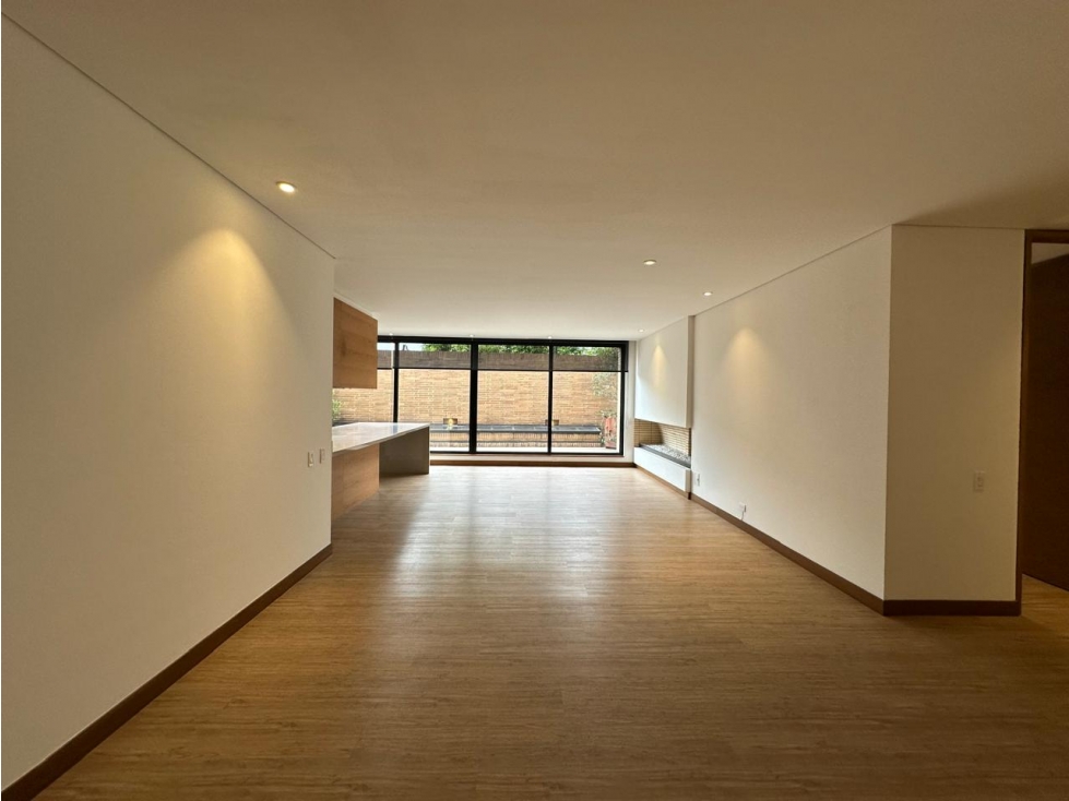 Apartamento en venta en Santa Barbara Alta, Bogotá — foto 2