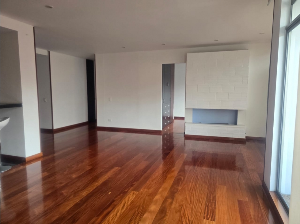 Apartamento en venta en Santa Barbara Central, Bogotá — foto 3