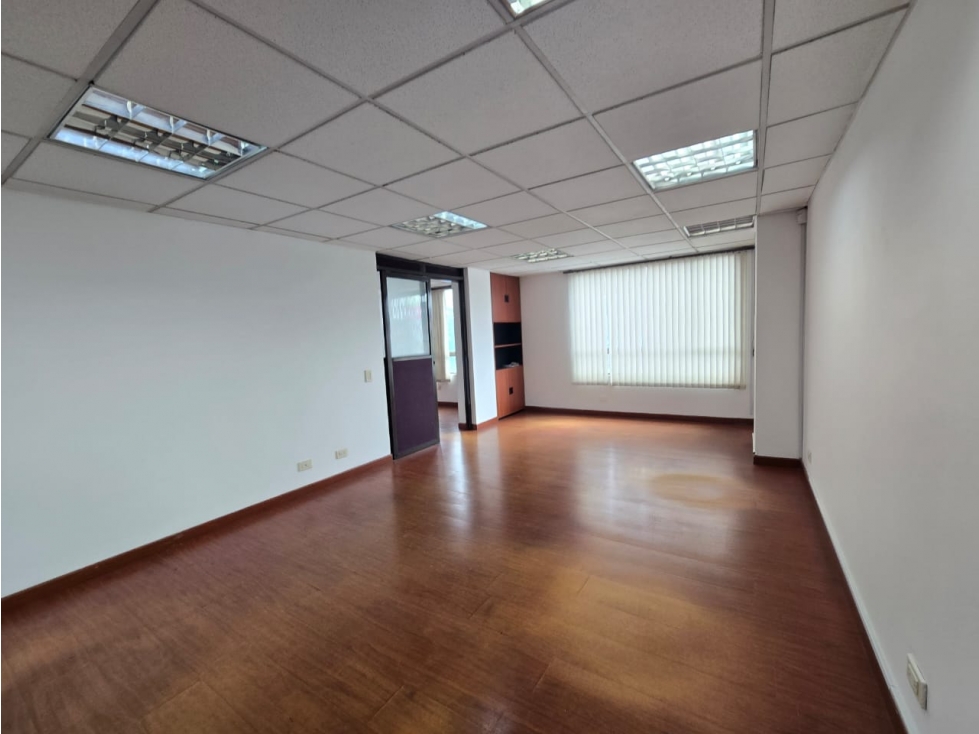 Oficina en venta en San Felipe, Bogotá — foto 3