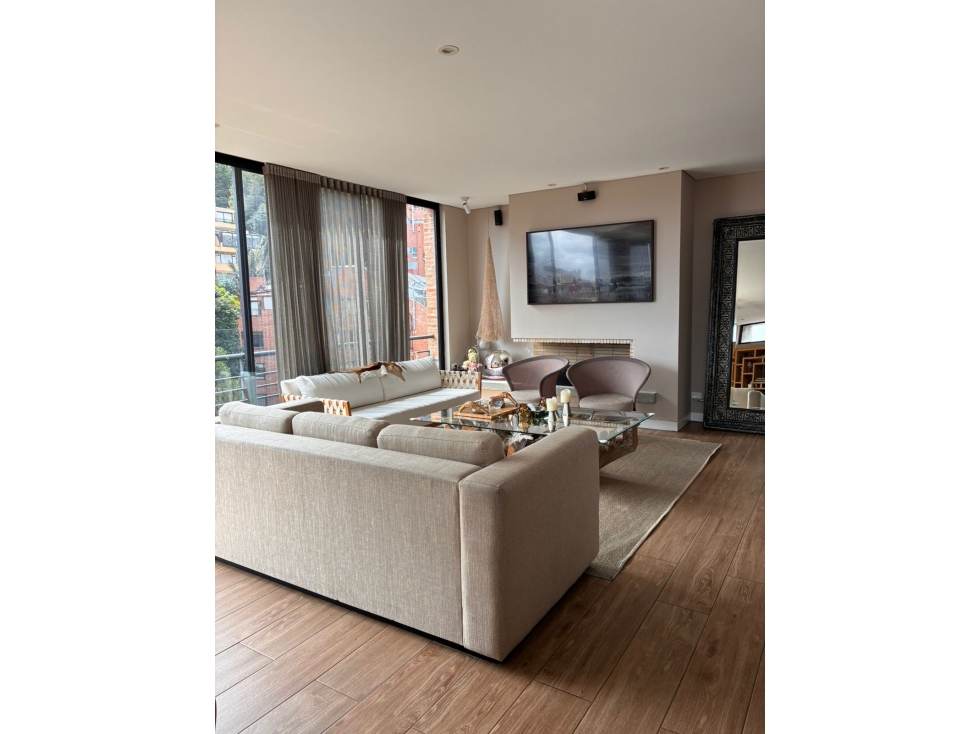 Apartamento en venta en Rosales, Bogotá