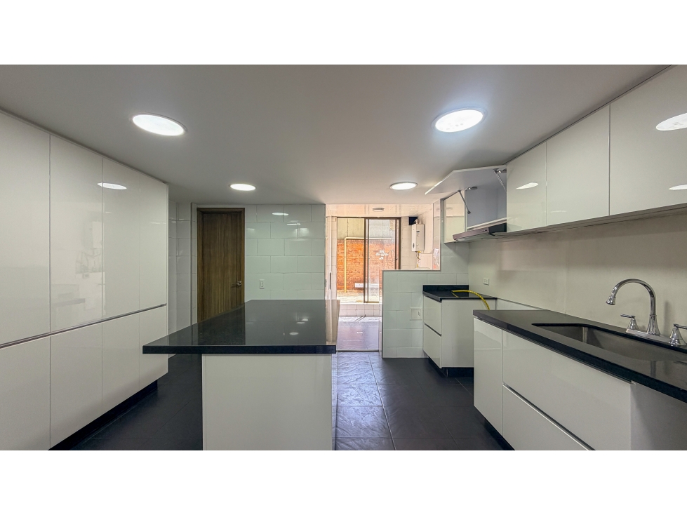 Venta de Edificio en el Retiro — foto 5