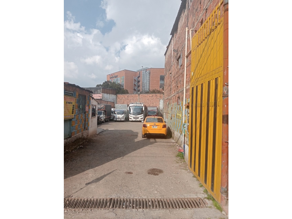 Venta de lote en Centro Mayor, Bogotá — foto 2