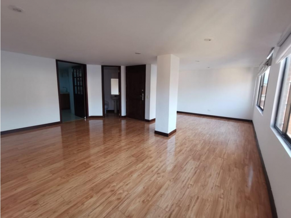 Apartamento en venta en Santa Barbara Alta, Bogotá — foto 6