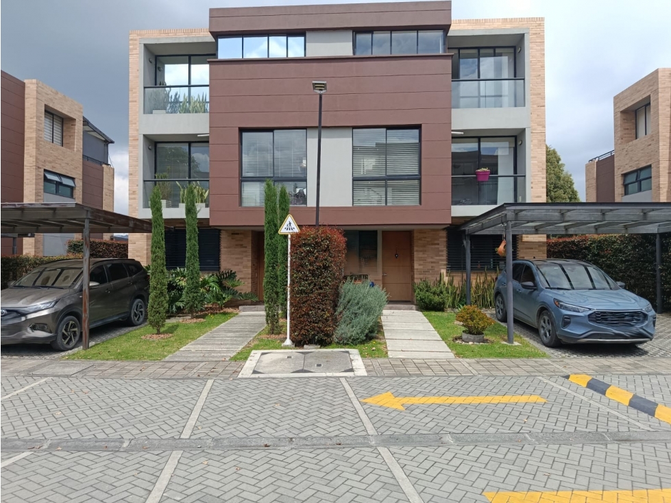 venta de Casa en el conjunto Vittare en Cajicá