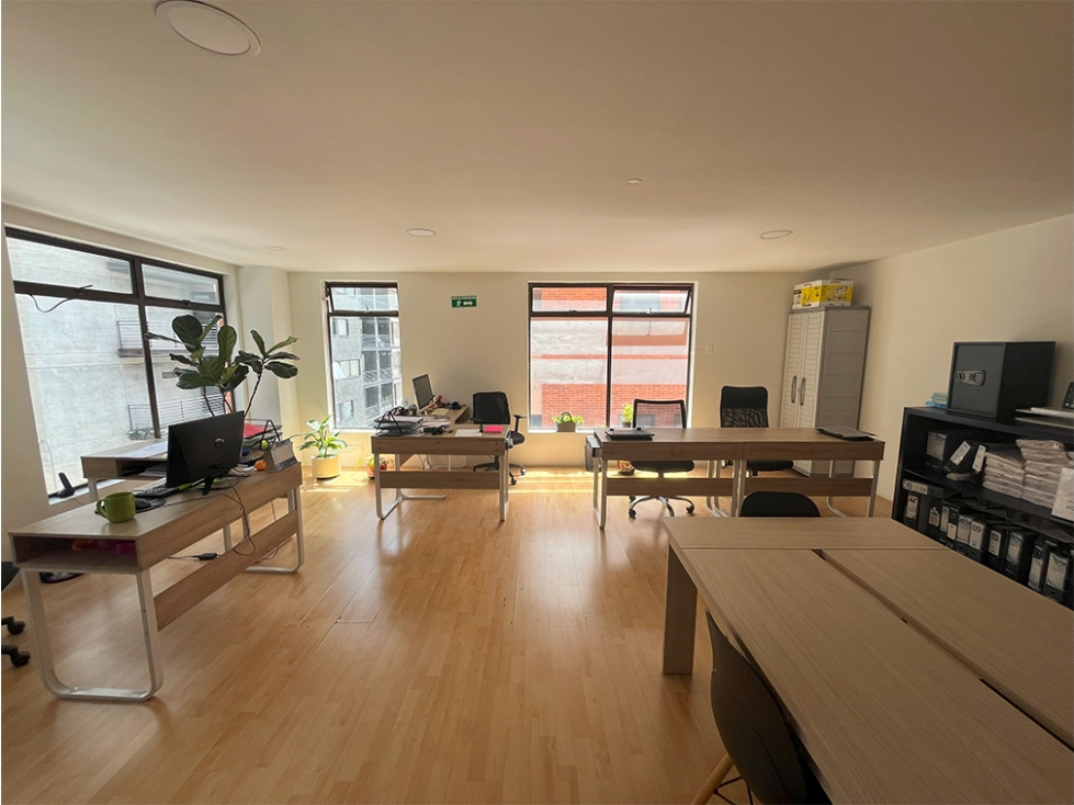 Oficina en venta o renta en Chico, Bogotá — foto 3