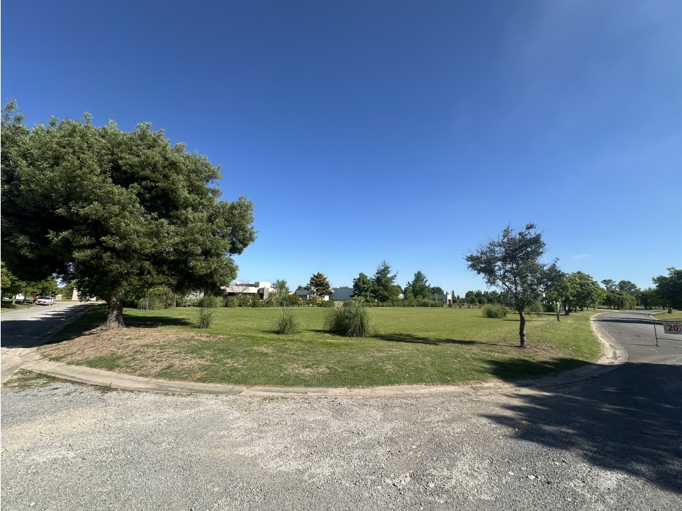 LOTE VENTA EVERLINKS LUJÁN