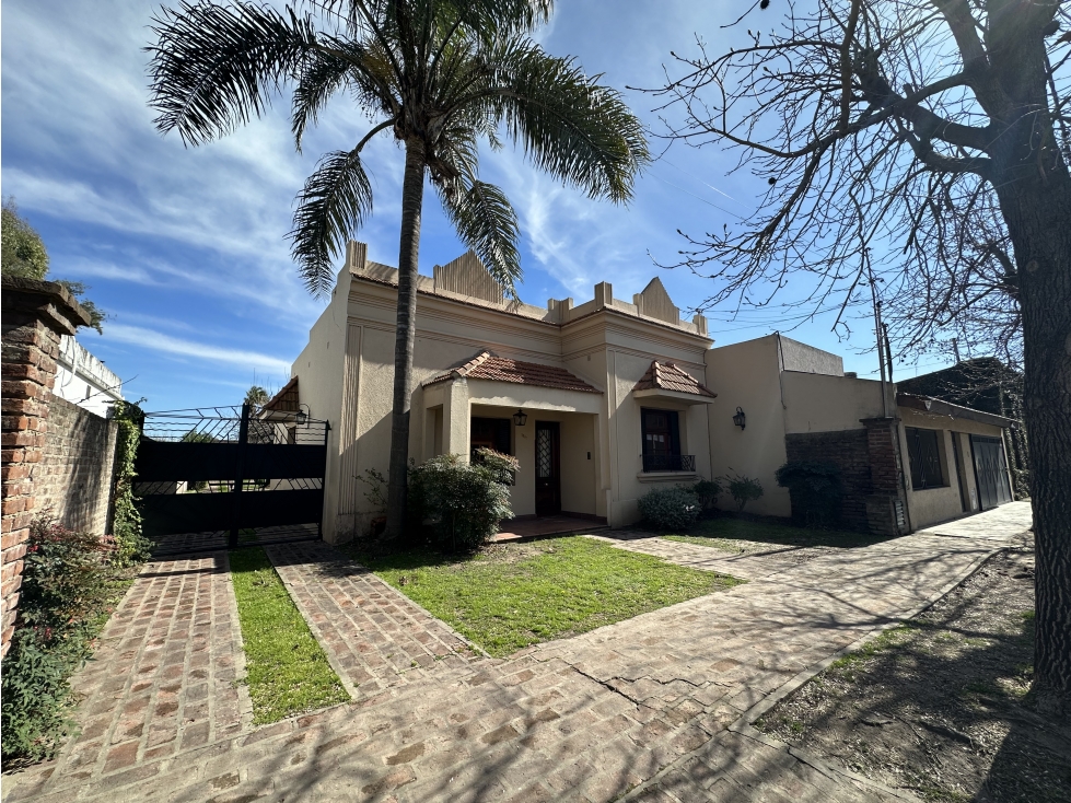 CASA CÉNTRICA VENTA LUJÁN