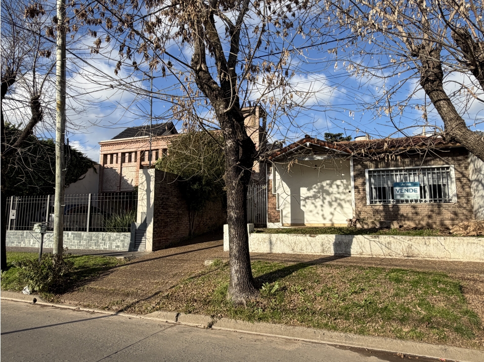 CASA VENTA LUJÁN CENTRO - 3