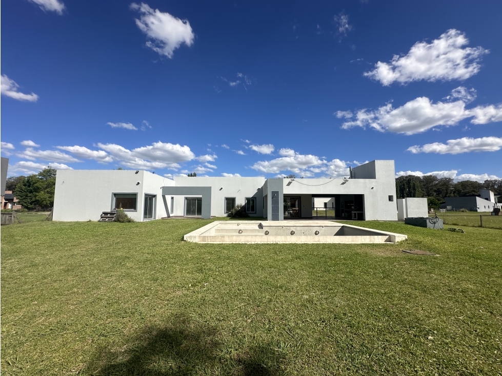 Casa venta Comarcas de Luján barrio cerrado