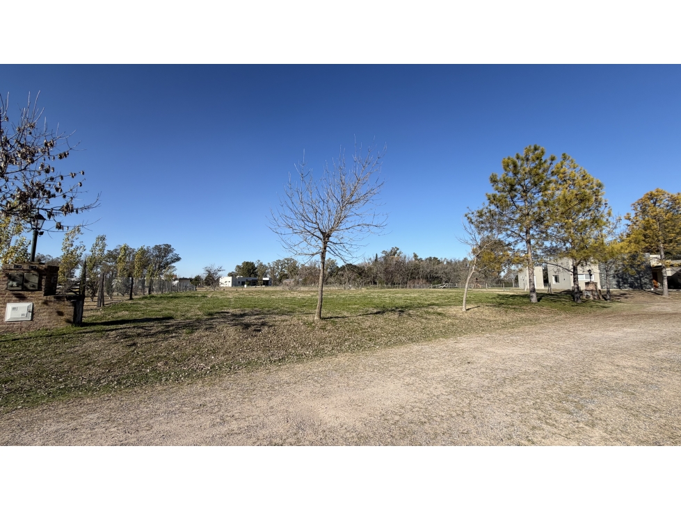 LOTE VENTA BARRIO CERRADO LA ASUNCIÓN - 3