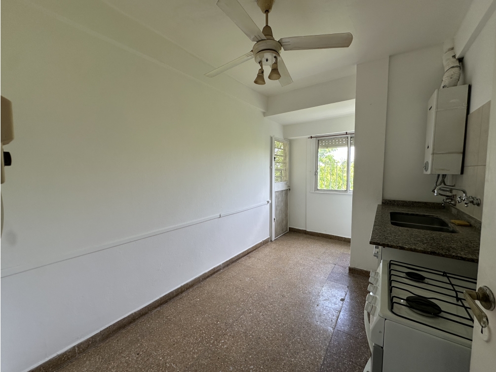 DEPARTAMENTO 3 AMBIENTES VENTA CENTRO LUJÁN — foto 4