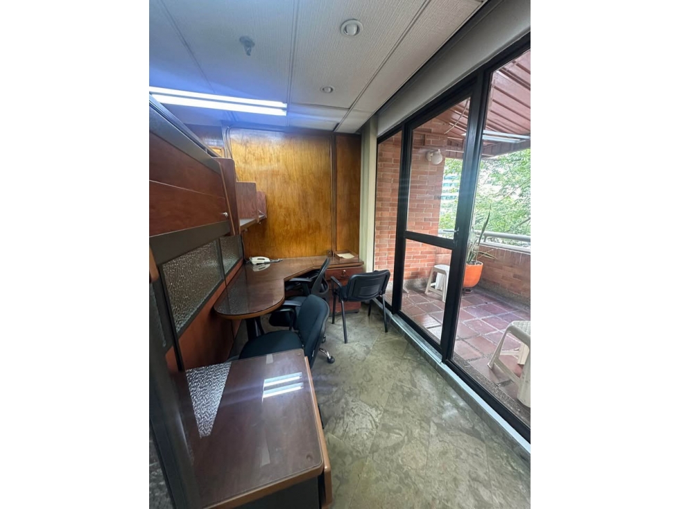 OFICINA DISPONIBLE AV POBLADO — foto 5