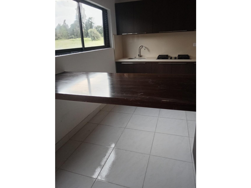 VENTA DE CASA EN RONEGRO TUTUCAN 3 NIVELES — foto 6