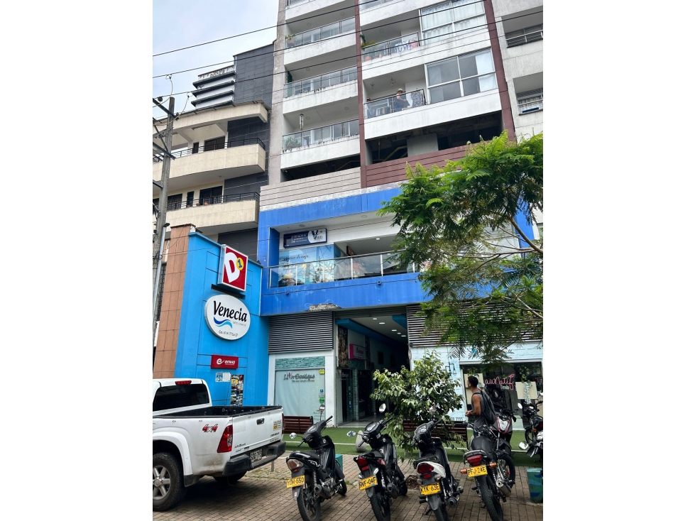 VENTA DE LOCAL EN LA ESTRELLA - 1