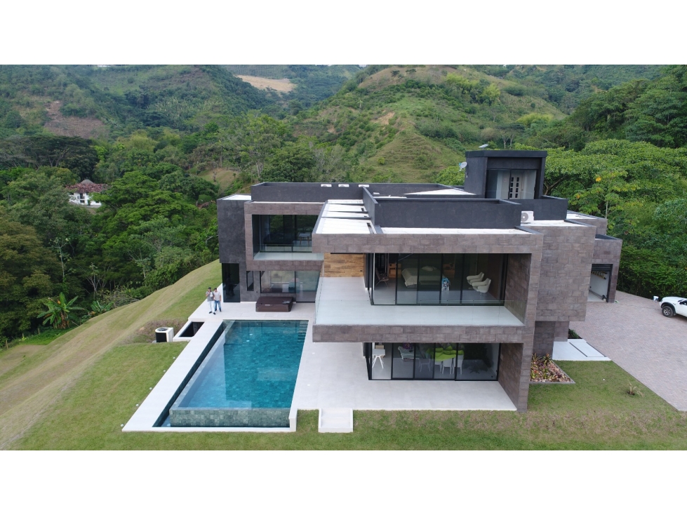 Venta de Casa La Siria en Suroeste Antioquia, Colombia - 2