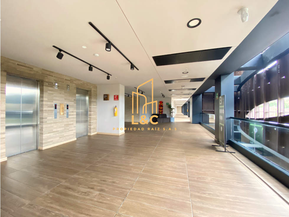 Oficina en arriendo en Alto de Las Palmas — foto 2