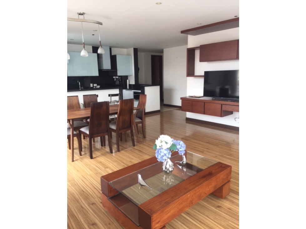 ARRIENDO APTO STA BARBARA LLENO DE LUZ