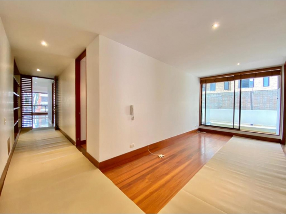 ARRIENDO APTO DE 4 ALCOBAS Y TERRAZA EN LA MEJOR ZONA DE CHICO — foto 4