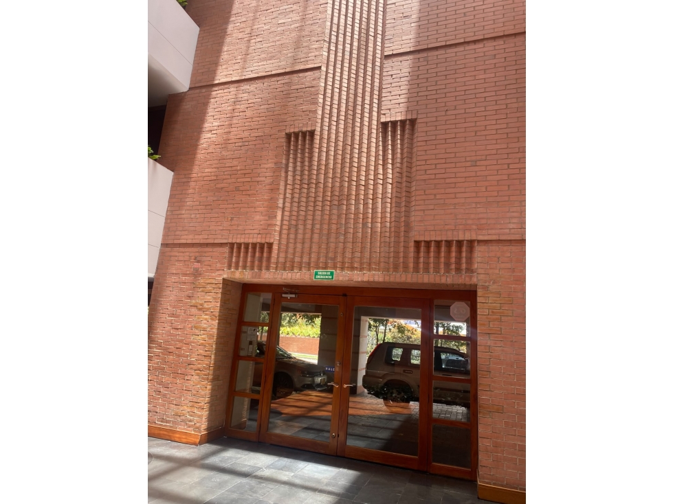 ARRIENDO APTO CHICO RESERVADO 1 ALCOBA,70 MTS PUEDE SER AMOBLADO. — foto 4