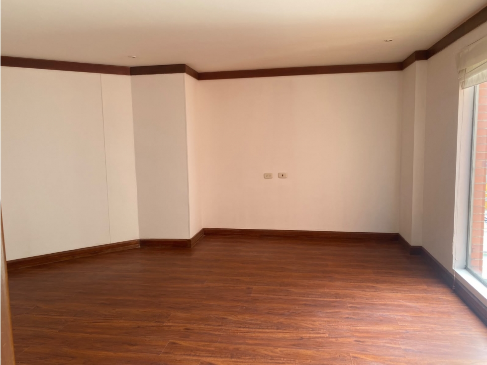 ARRIENDO APTO CHICO RESERVADO 1 ALCOBA,70 MTS PUEDE SER AMOBLADO. — foto 5