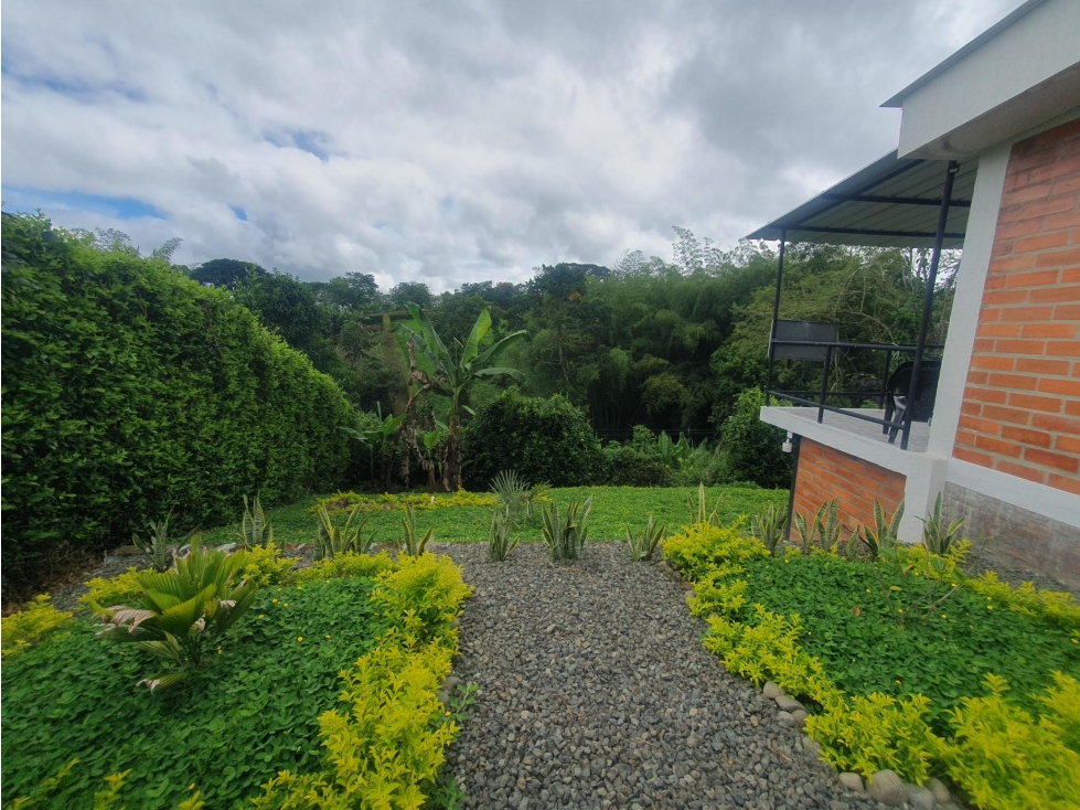 Venta Casa Campestre Condominio Pereira via Alcalá