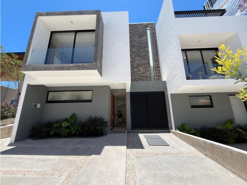 Casa en venta de lujo en Zibata, Queretaro