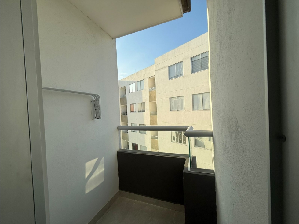 ARRIENDO APTO TAYRONA TOWER