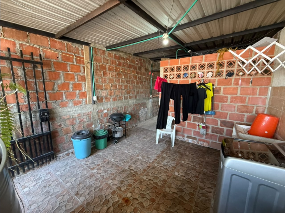 VENTA DE CASA UNIFAMILIAR 3 PISOS EN SALOMIA ACCESO VEHICULAR  AC — foto 5