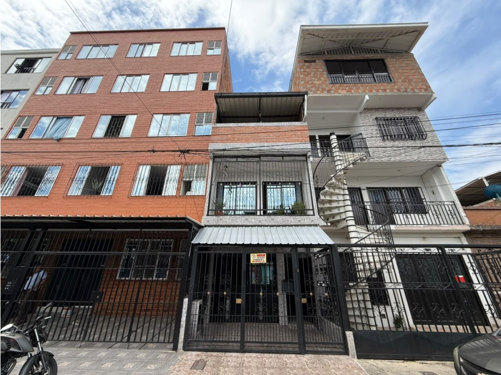 VENTA DE CASA UNIFAMILIAR 3 PISOS EN SALOMIA ACCESO VEHICULAR  AC — foto 2