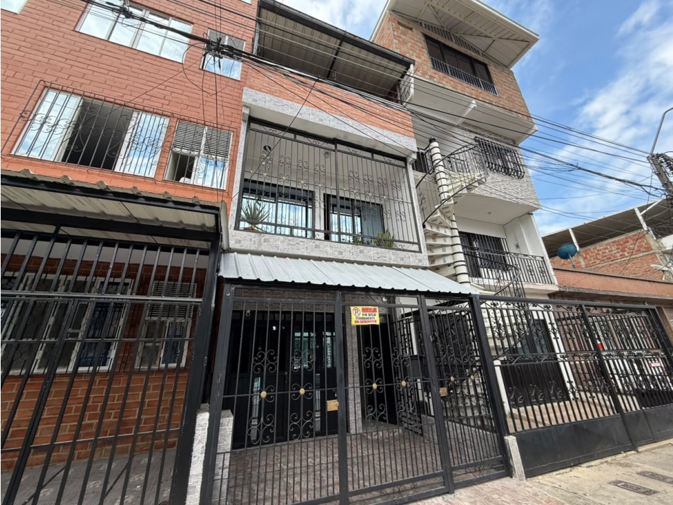 VENTA DE CASA UNIFAMILIAR 3 PISOS EN SALOMIA ACCESO VEHICULAR  AC — foto 3