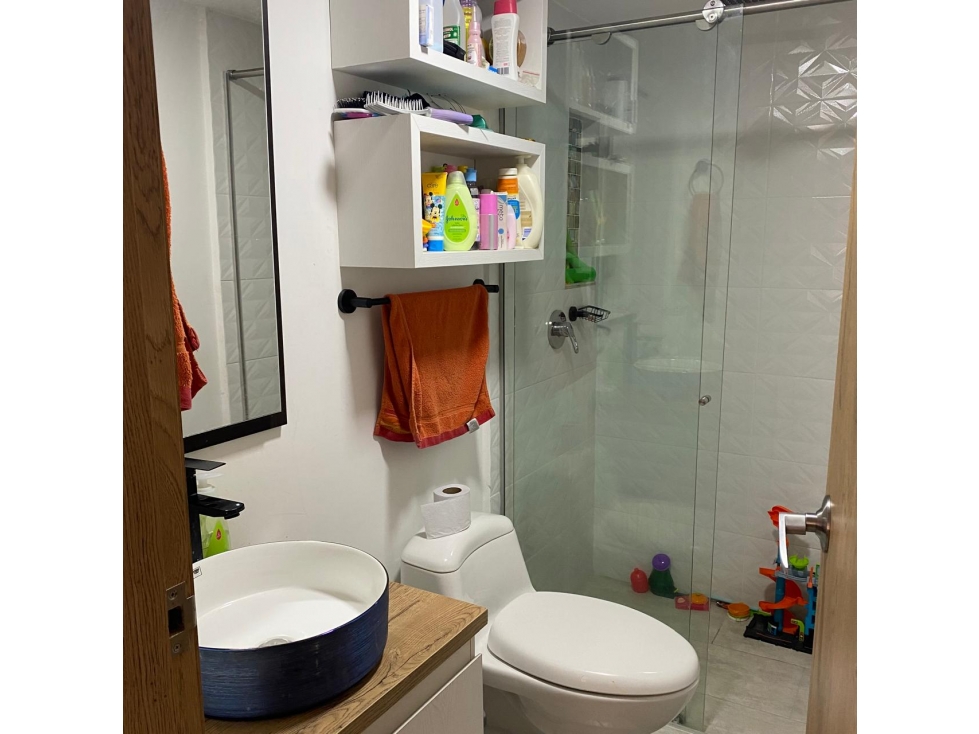 VENTA APARTAMENTO SABANETA - UNIDAD COMPLETA — foto 4