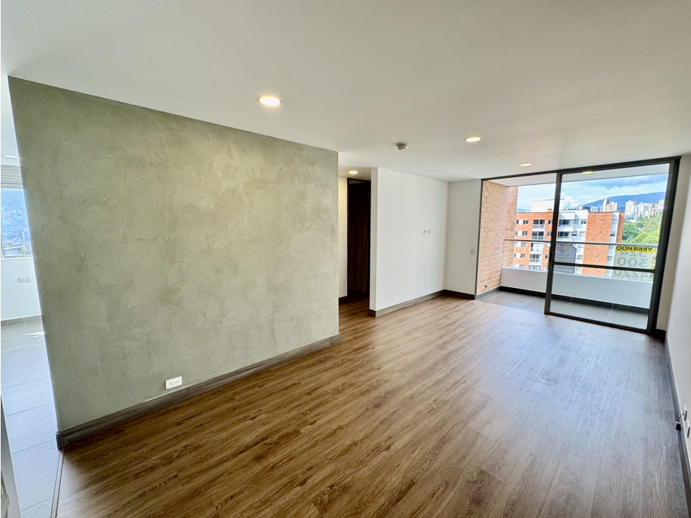 Arrendamiento de Apartamento en Loma del Esmeraldal en Envigado