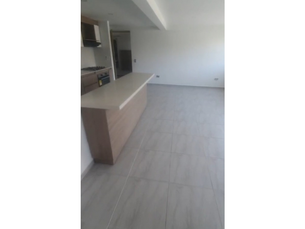Apartamento en Venta en Unidad Cerrada en Bello — foto 2