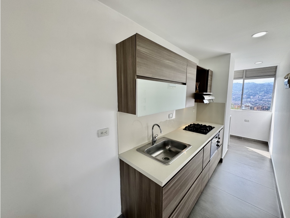 Arrendamiento de Apartamento en Loma del Esmeraldal en Envigado — foto 2