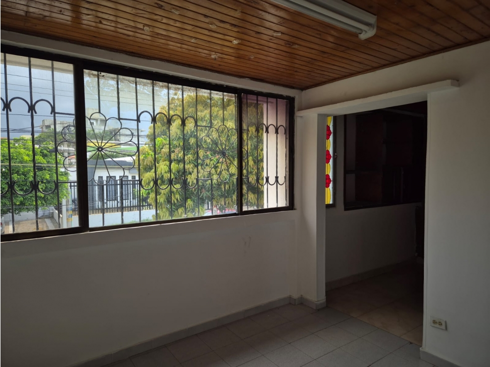 Casa unifamiliar en el Barrio el Tabor. — foto 2