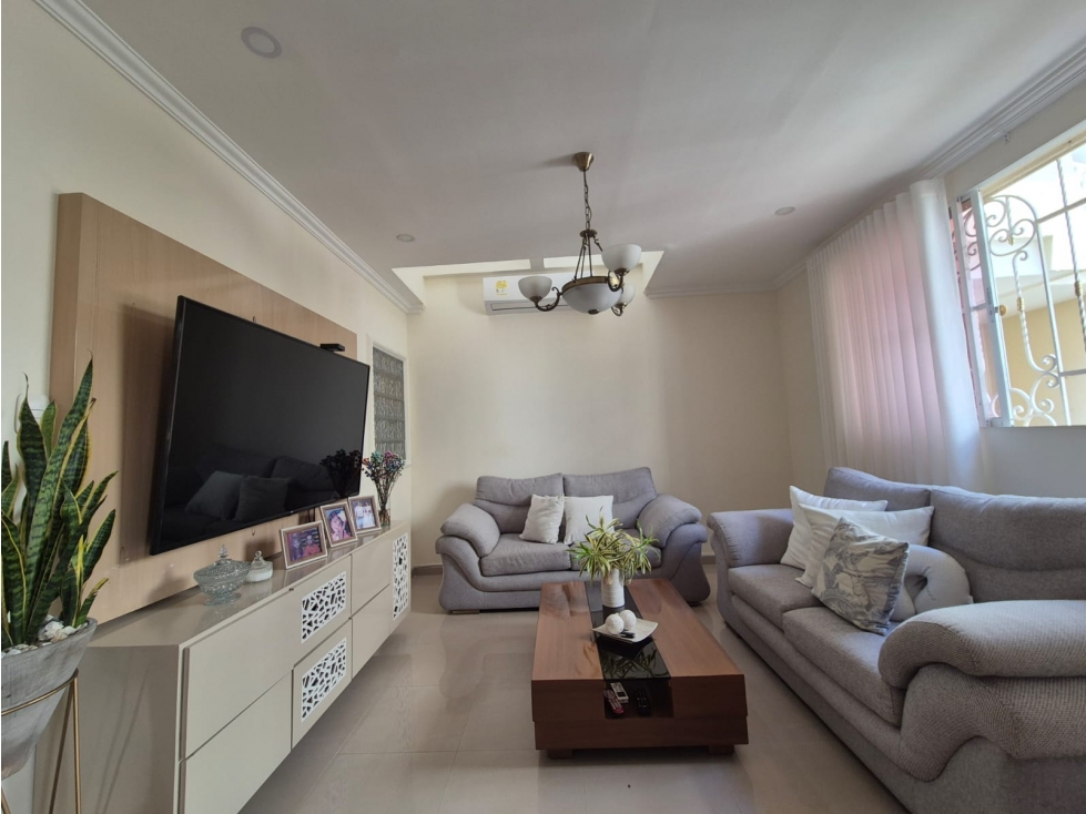 Venta de Casa en Conjunto Capri- Los Alpes