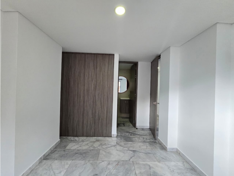 APARTAMENTO EN VENTA CONQUISTADORES — foto 4