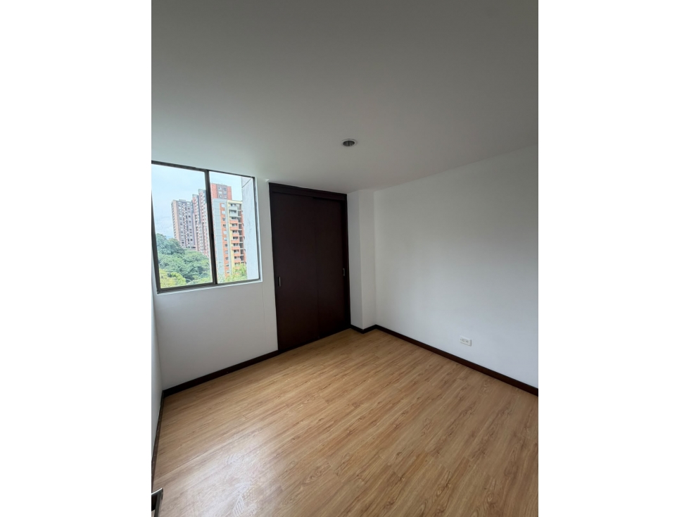 APARTAMENTO EN VENTA POBLADO SAN JULIAN — foto 5
