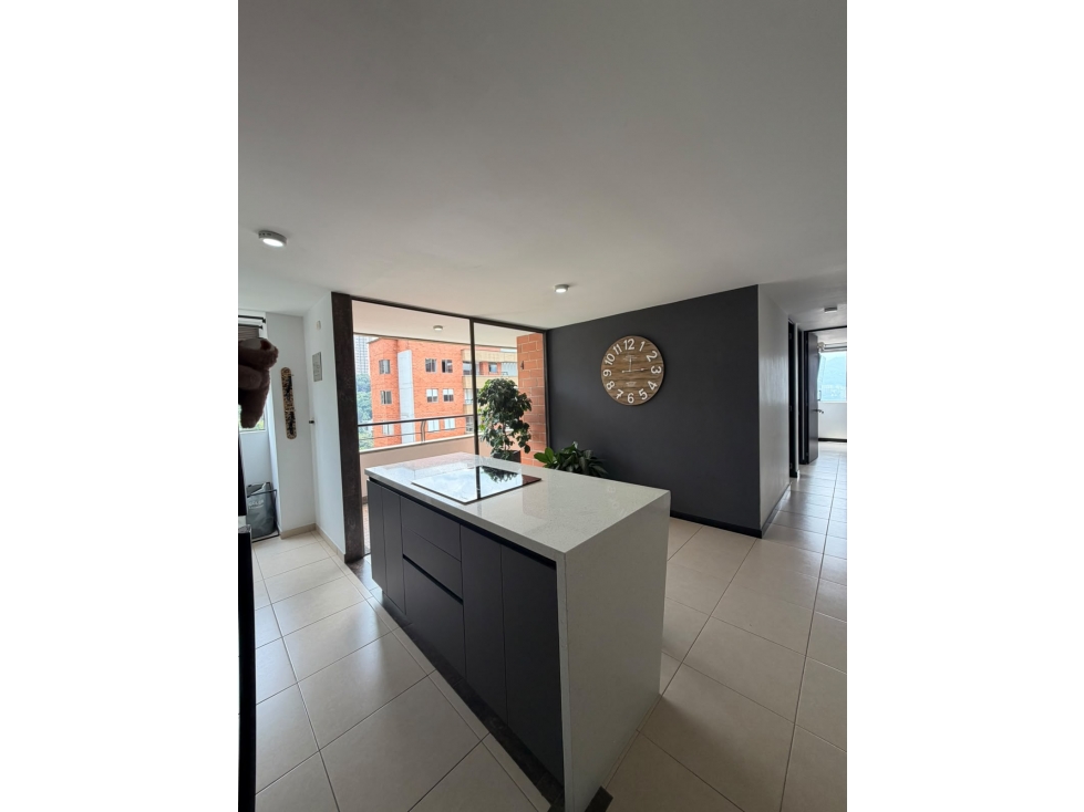 APARTAMENTO EN VENTA LA LOMA DEL INDIO — foto 4