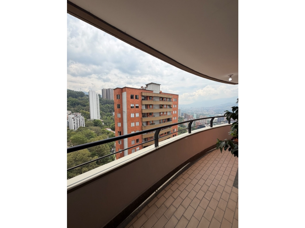 APARTAMENTO EN VENTA LA LOMA DEL INDIO — foto 2