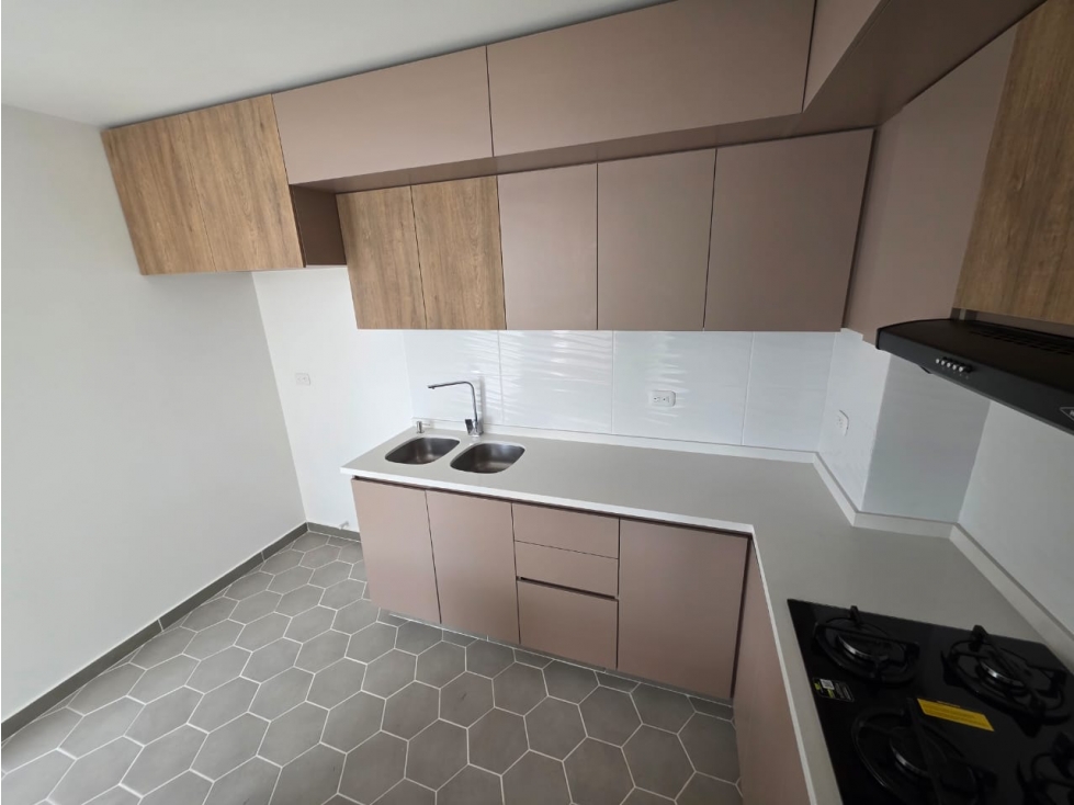 CASA ESQUINERA PARA ESTRENAR A 5 MINUTOS DE PEREIRA!!! — foto 6