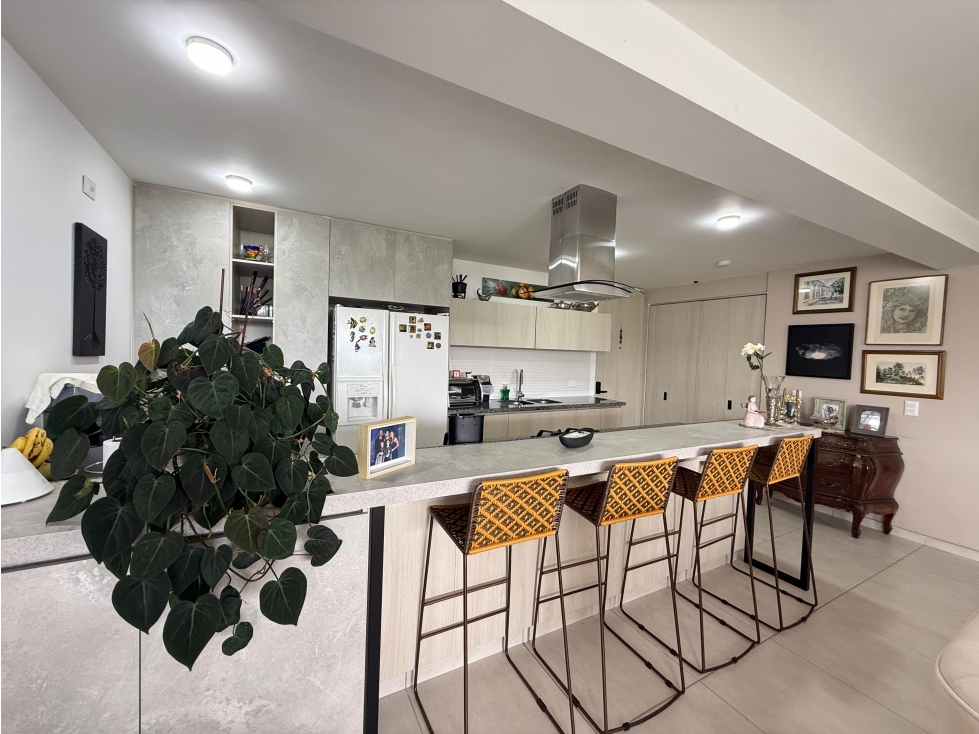 AMPLIO APARTAMENTO DE PEREIRA EN VENTA