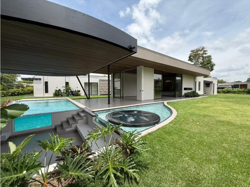 VENTA ESPECTACULAR CASA CAMPESTRE CERRITOS PEREIRA