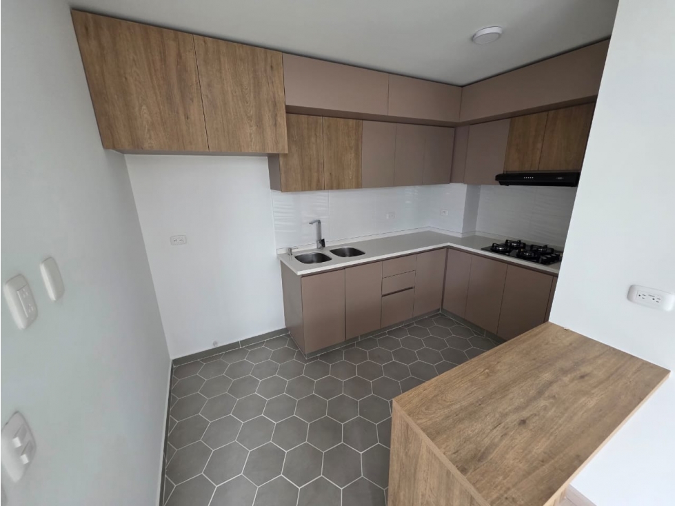 CASA ESQUINERA PARA ESTRENAR A 5 MINUTOS DE PEREIRA!!! — foto 5