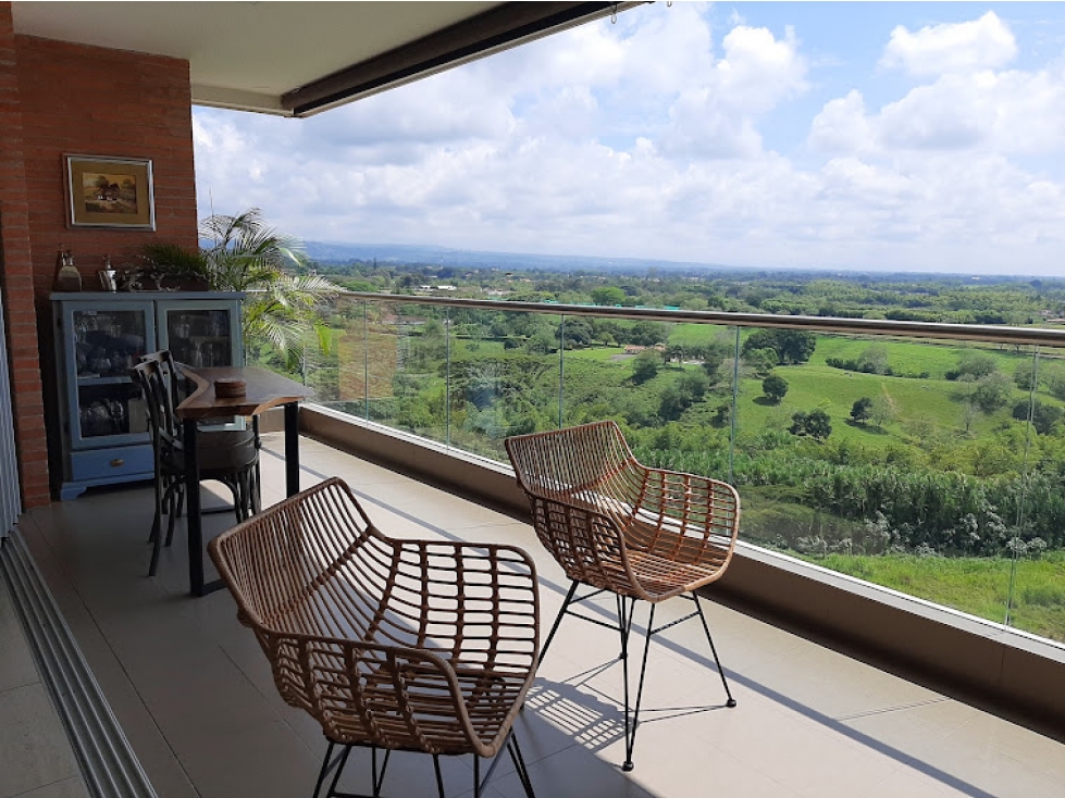 APARTAMENTO DE LUJO, RODEADO DE NATURALEZA — foto 2