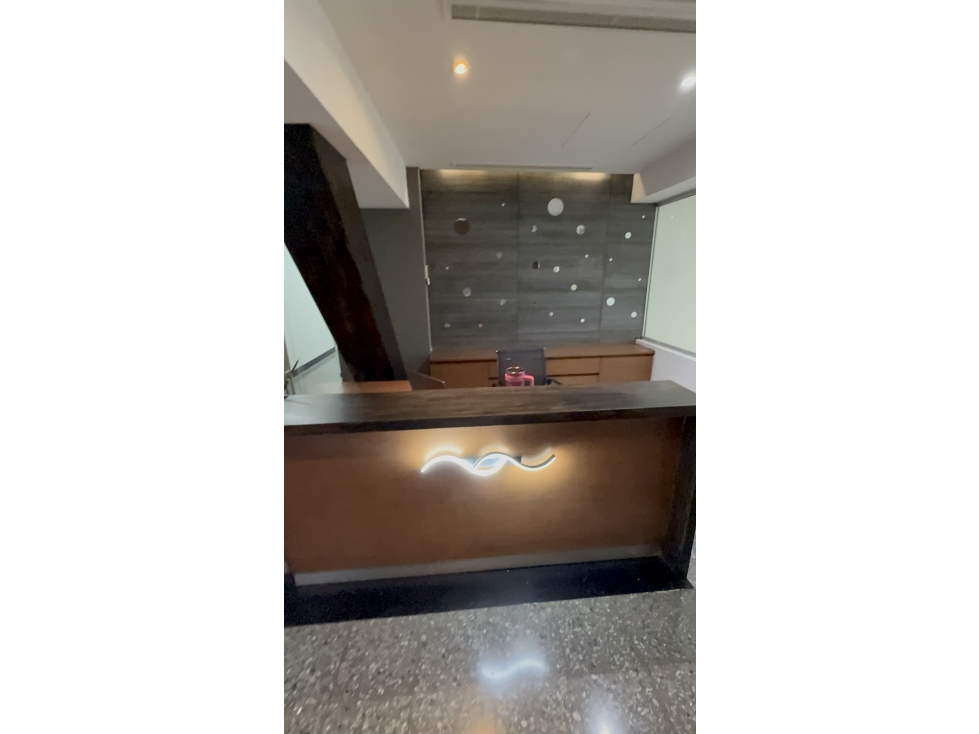VENTA OFICINAS EDIFICIO LATINO, CENTRO MTY REMODELADA - 1