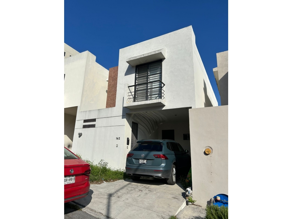 RENTA CASA, COLINAS DEL HUAJUCO - 1