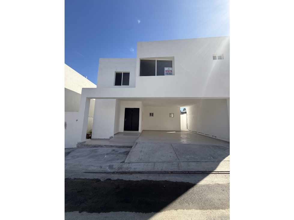 VENTA CASA, A BAJO PRECIO, MÍTICA RESIDENCIAL