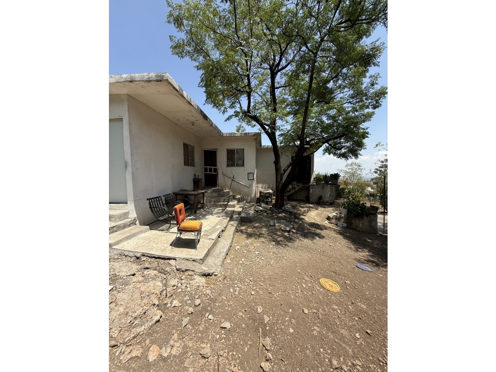TERRENO CON CASA EN VENTA EN GUADALUPE A 950 m DE ELOY CAVAZOS - 4