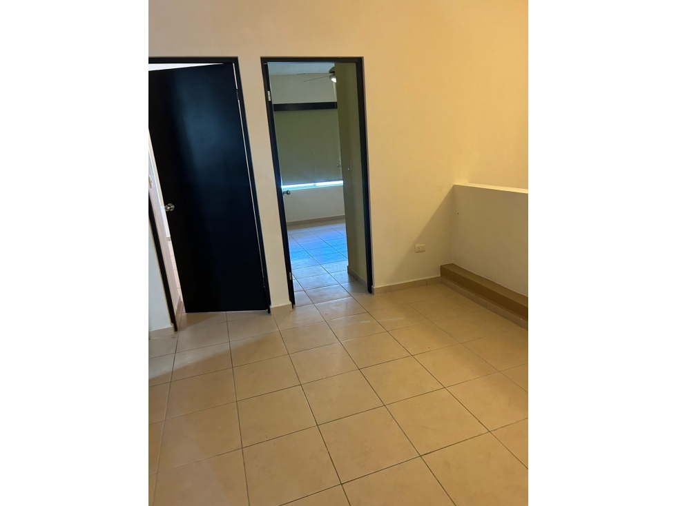 RENTA CASA, COLINAS DEL HUAJUCO - 5
